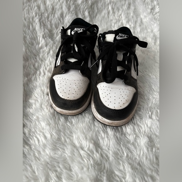 Nike dunks for kids - Picture 2 of 3